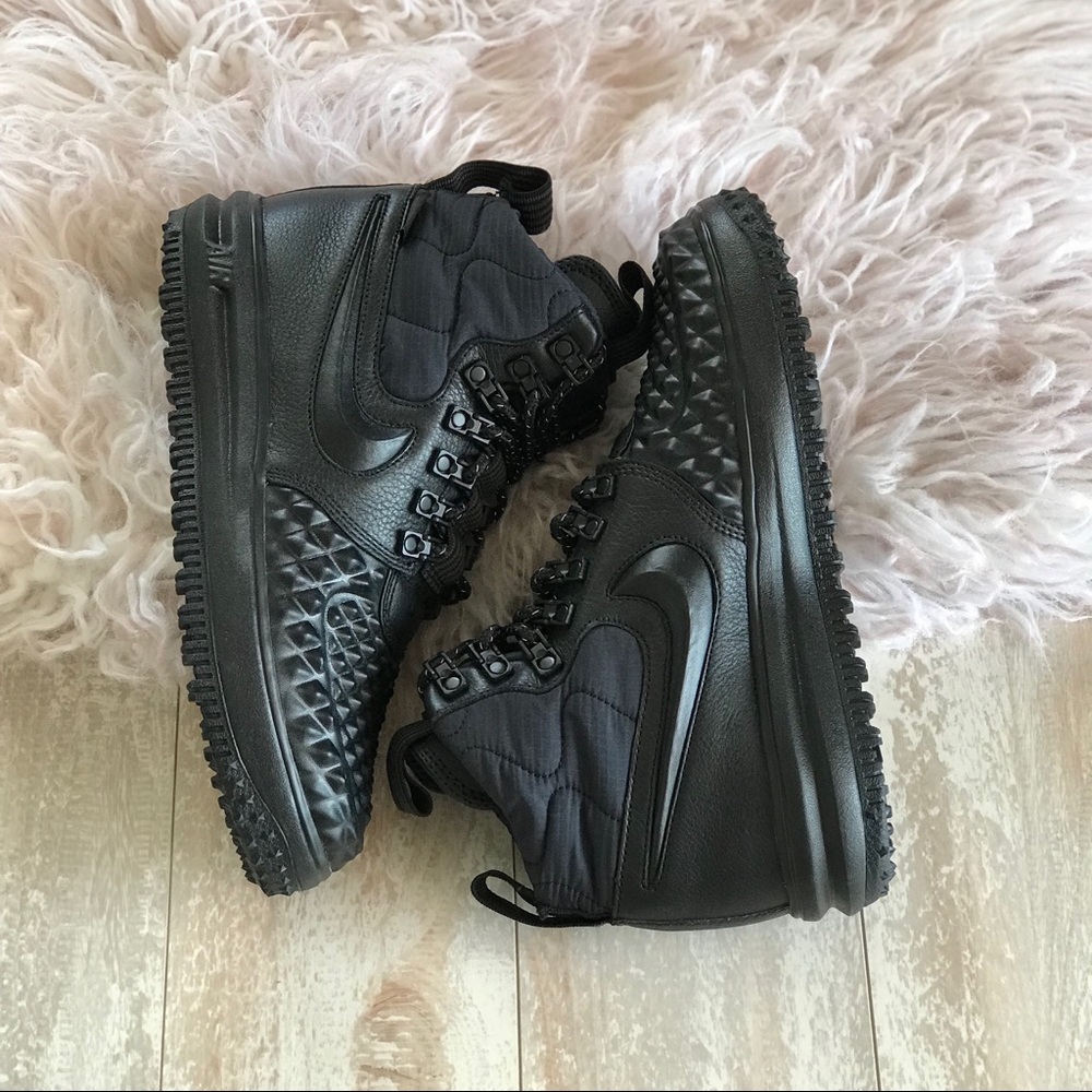 NWTNike AF1 duckboot Triple Black! - Picture 7 of 8